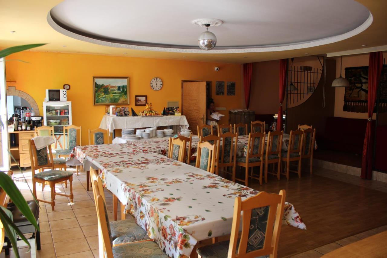 Gospodarstwo Agroturystyczne Agroletnica Świdnica エクステリア 写真